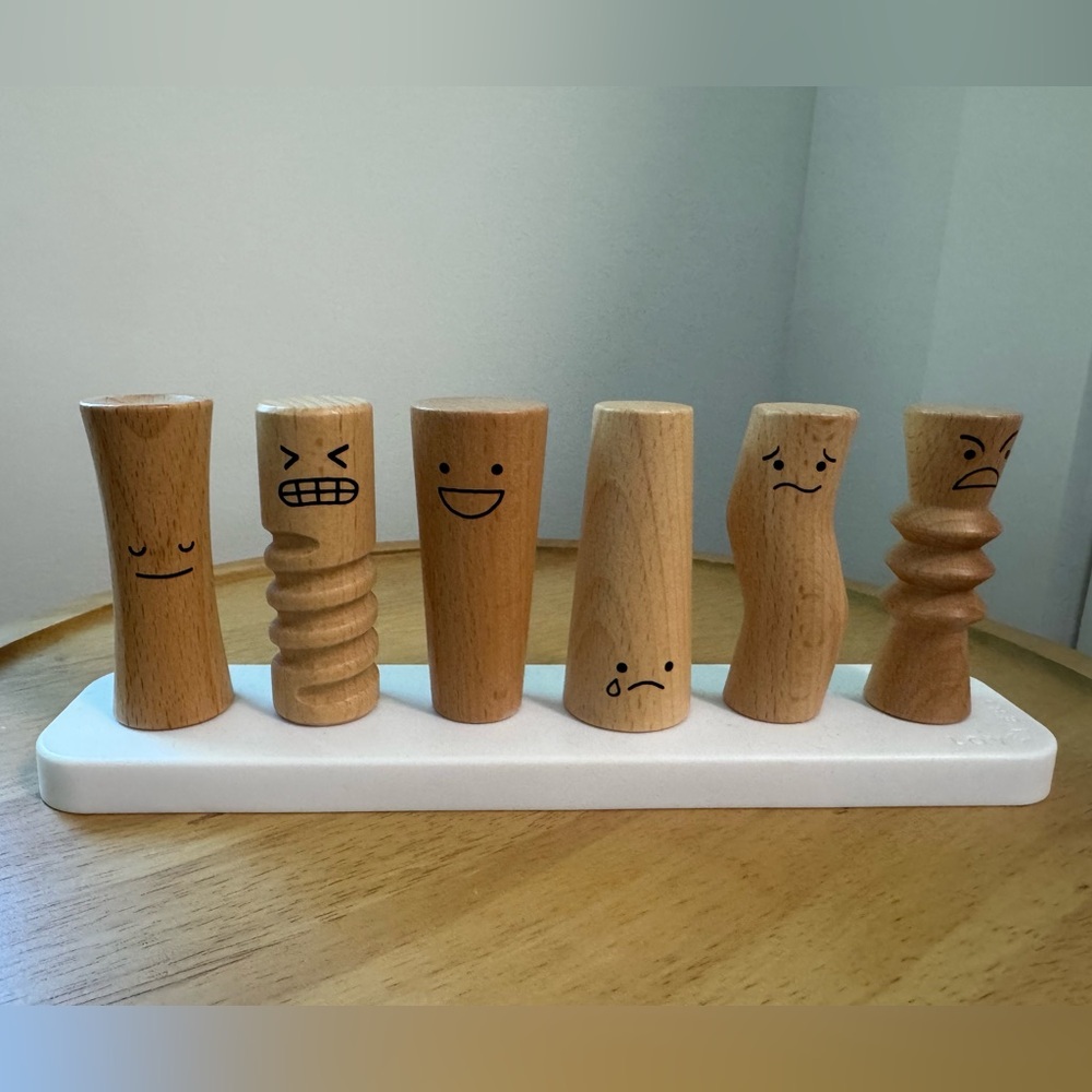 Lovevery Wooden Emotion Dolls